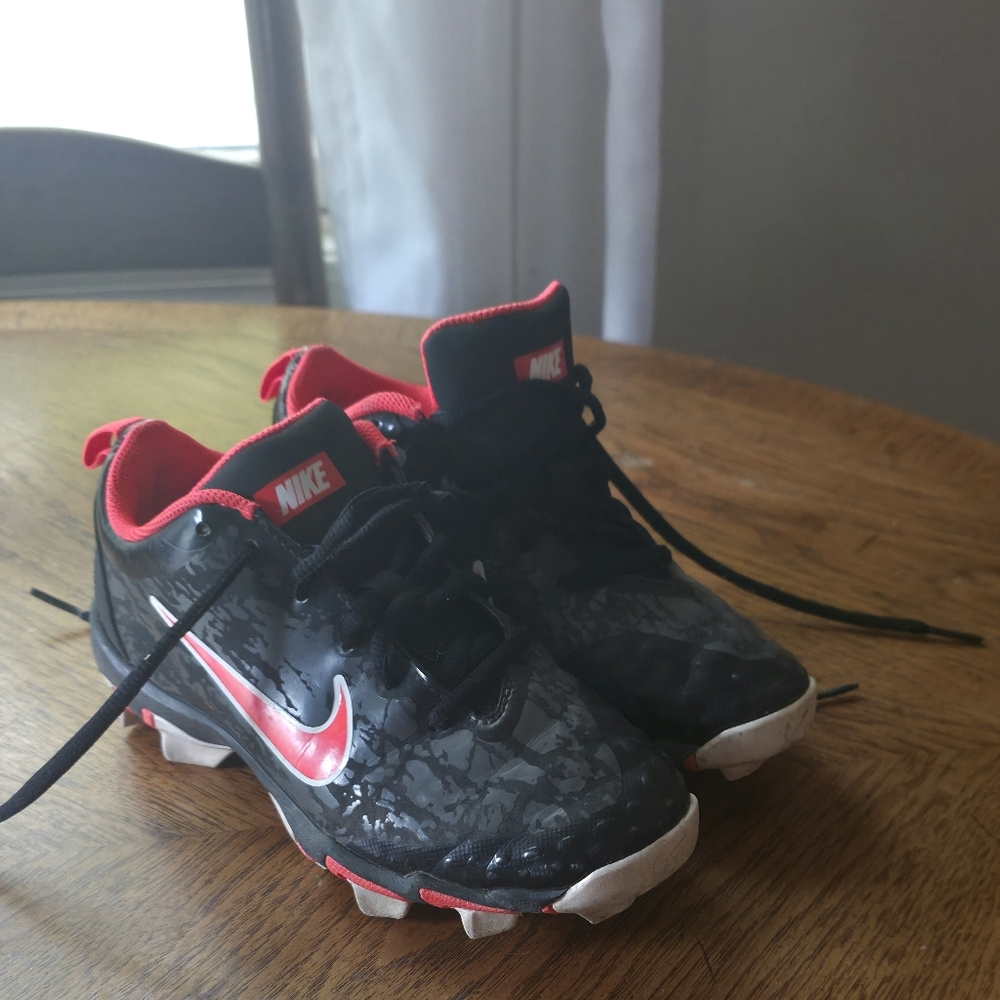 Nike Kids Black and Red Cleats